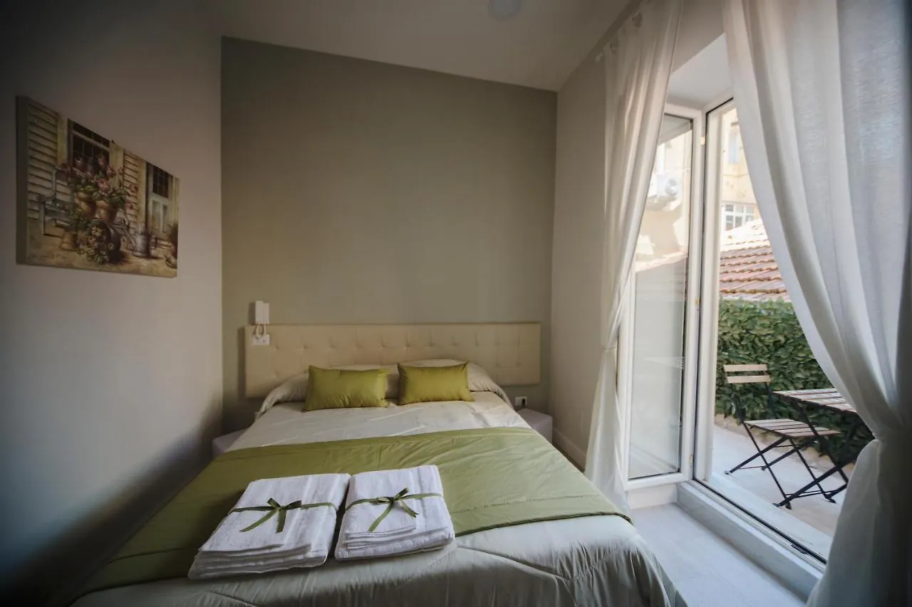 Prisca B&B Неаполь