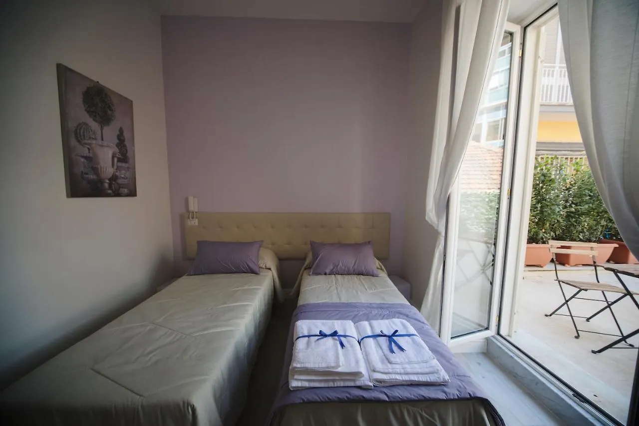 Prisca B&B Неаполь 0*,